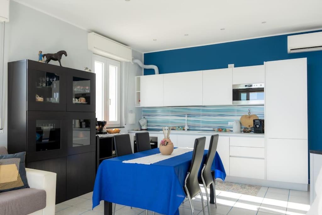 La Casa Sul Mare Villa Agnone Bagni Luaran gambar