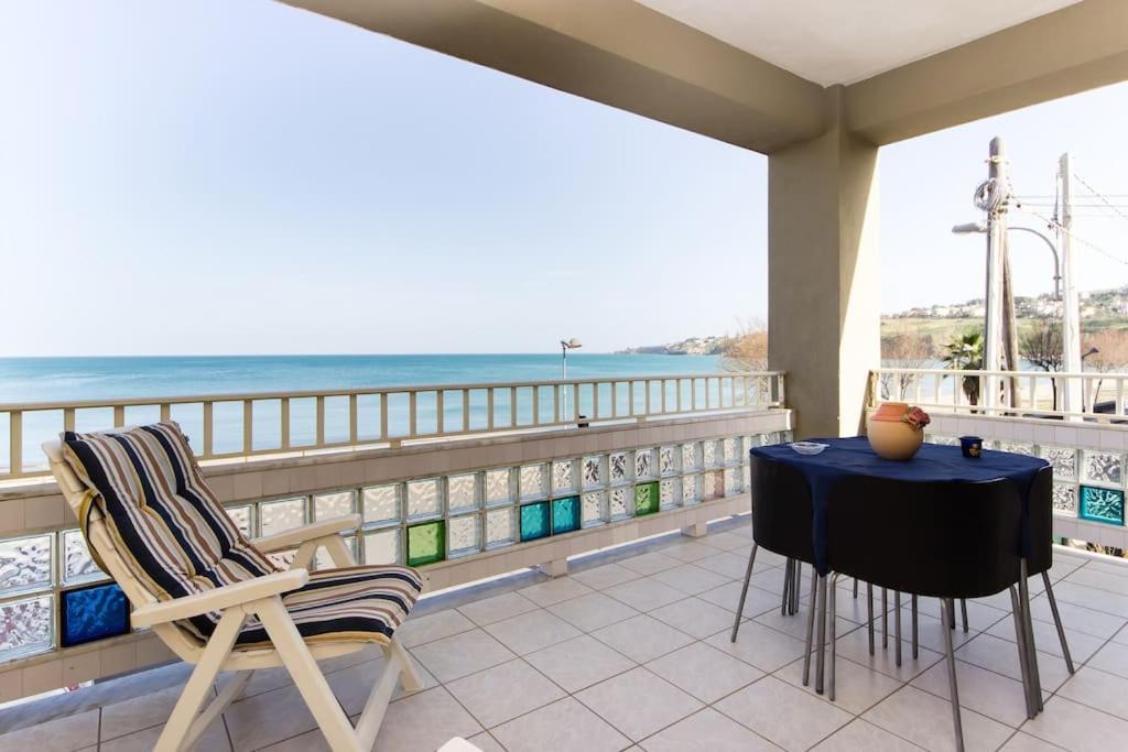 La Casa Sul Mare Villa Agnone Bagni Luaran gambar