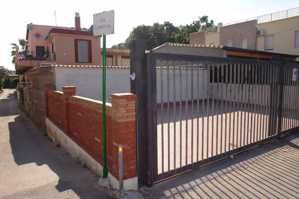 La Casa Sul Mare Villa Agnone Bagni Luaran gambar