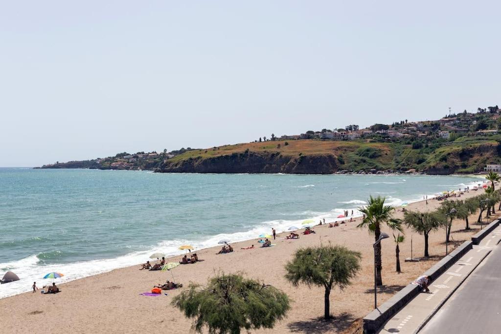 La Casa Sul Mare Villa Agnone Bagni Luaran gambar
